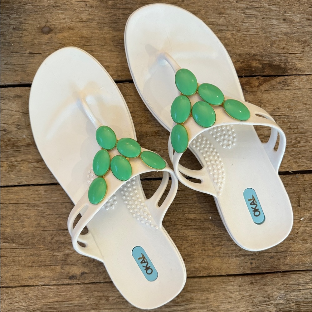 OKA b. White and Jade Jeweled Flip Flop Sandals Size ML Fits 8.5 - 9.5